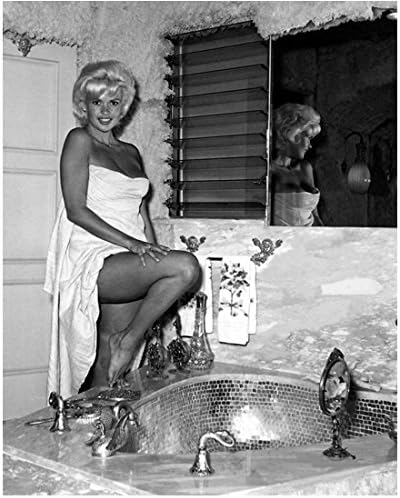 Jayne Mansfield Kész arra, hogy egy Fürdő 8 x 10 Inch-Fotó